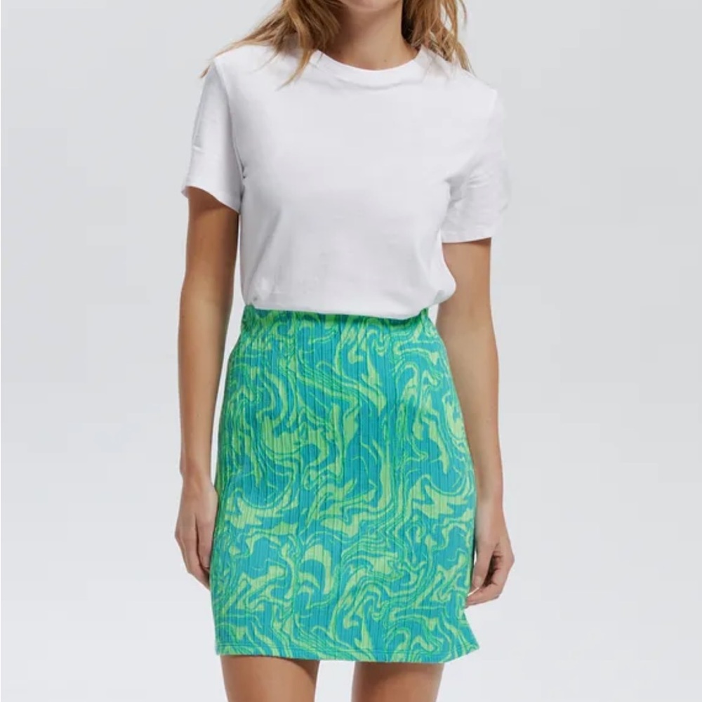 2pc Set, Tank & Skirt, multicolour psychedelic tank and skirt to mix and match